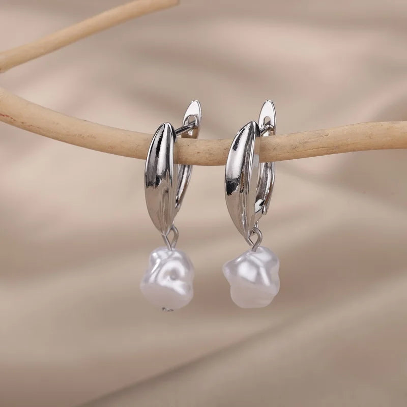 Aurora Pearl Earrings